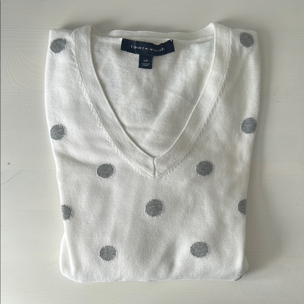 Tommy Hilfiger White V-Neck Sweater with Gray Dots